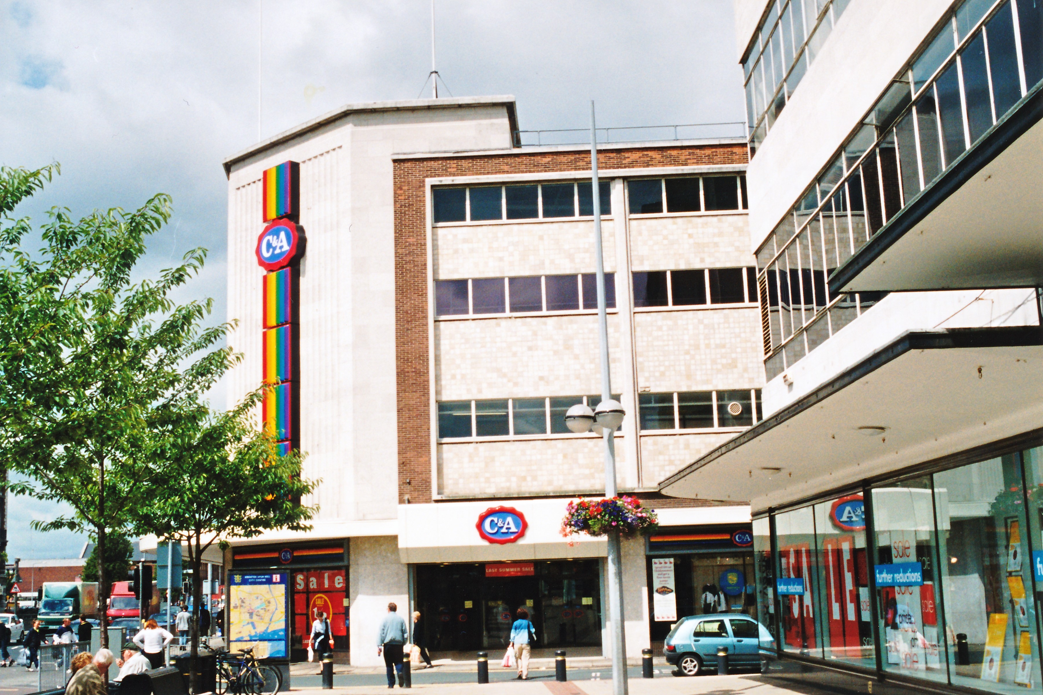 Hull MF000118 July2000 (1)